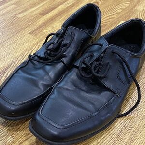 SmartFit Boys Dress Shoes - Size 6